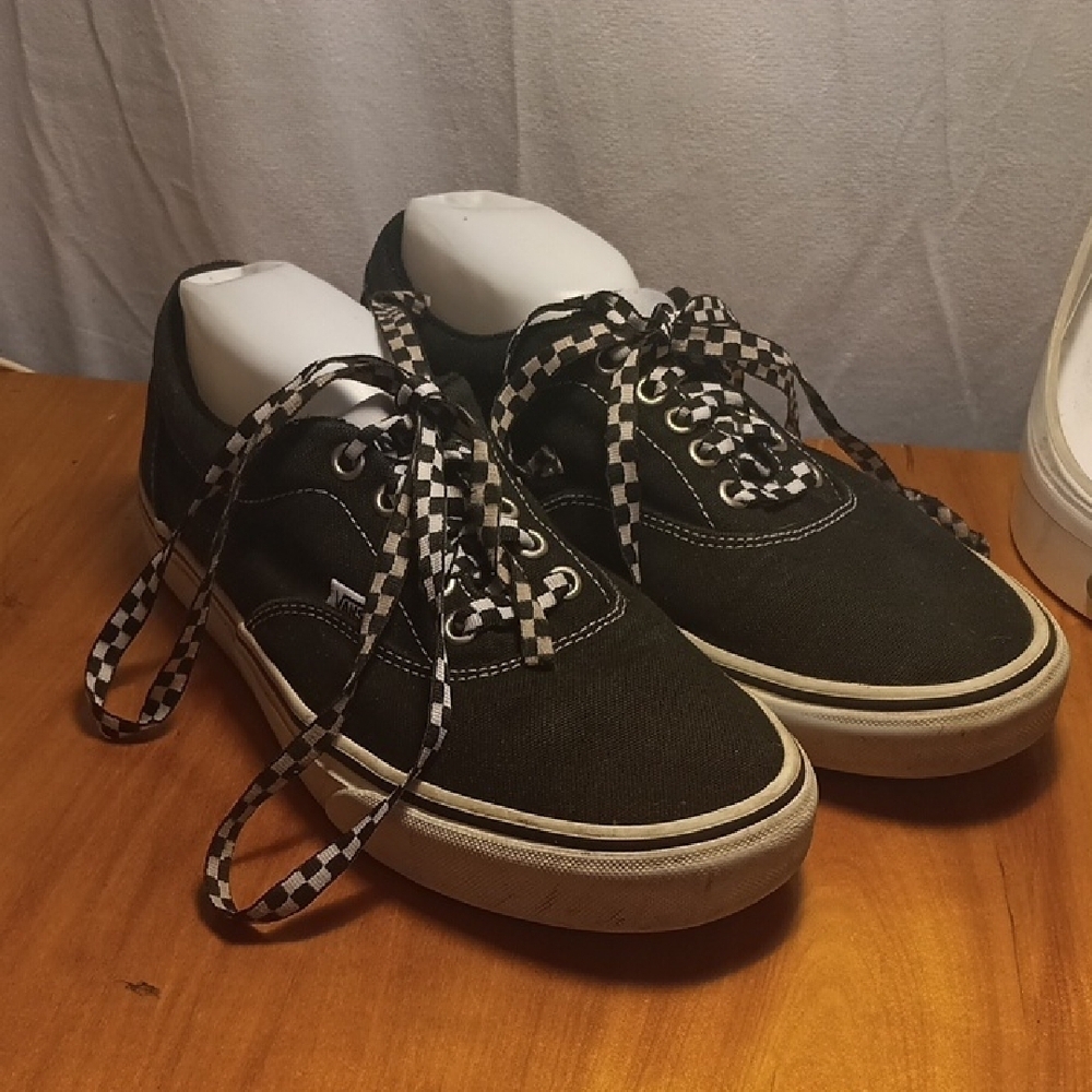 Vans Mens Sneakers Size 9.5